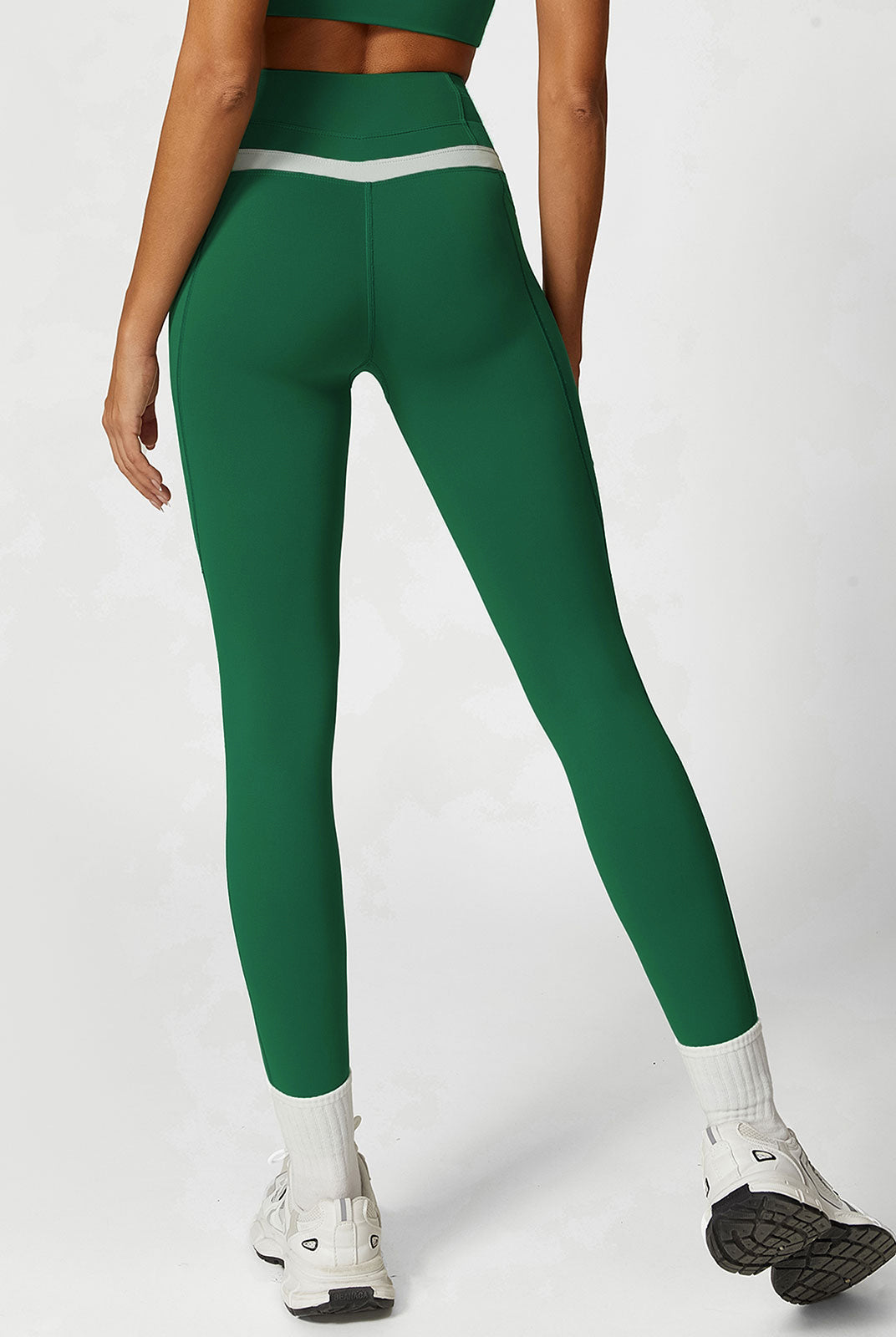 Women's Knitted Nylon Leggings Sustainable Yoga Bottoms - BERLOOK