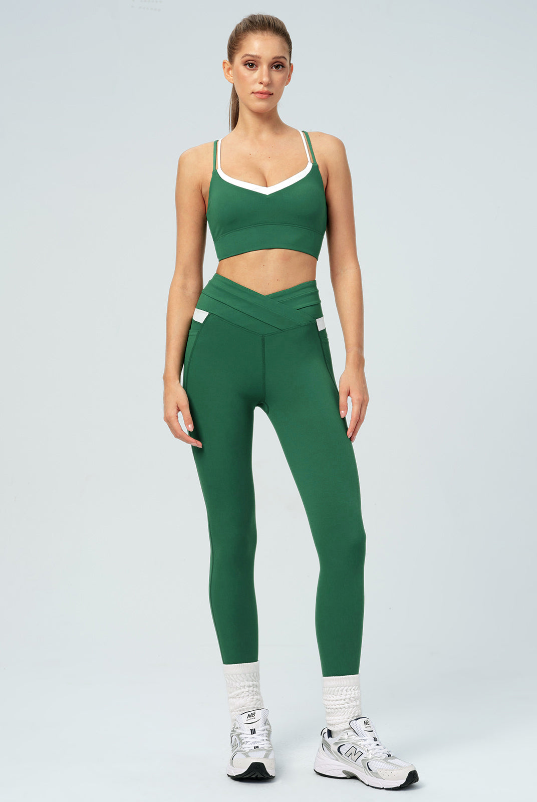 Women's Knitted Nylon Leggings Sustainable Yoga Bottoms - BERLOOK
