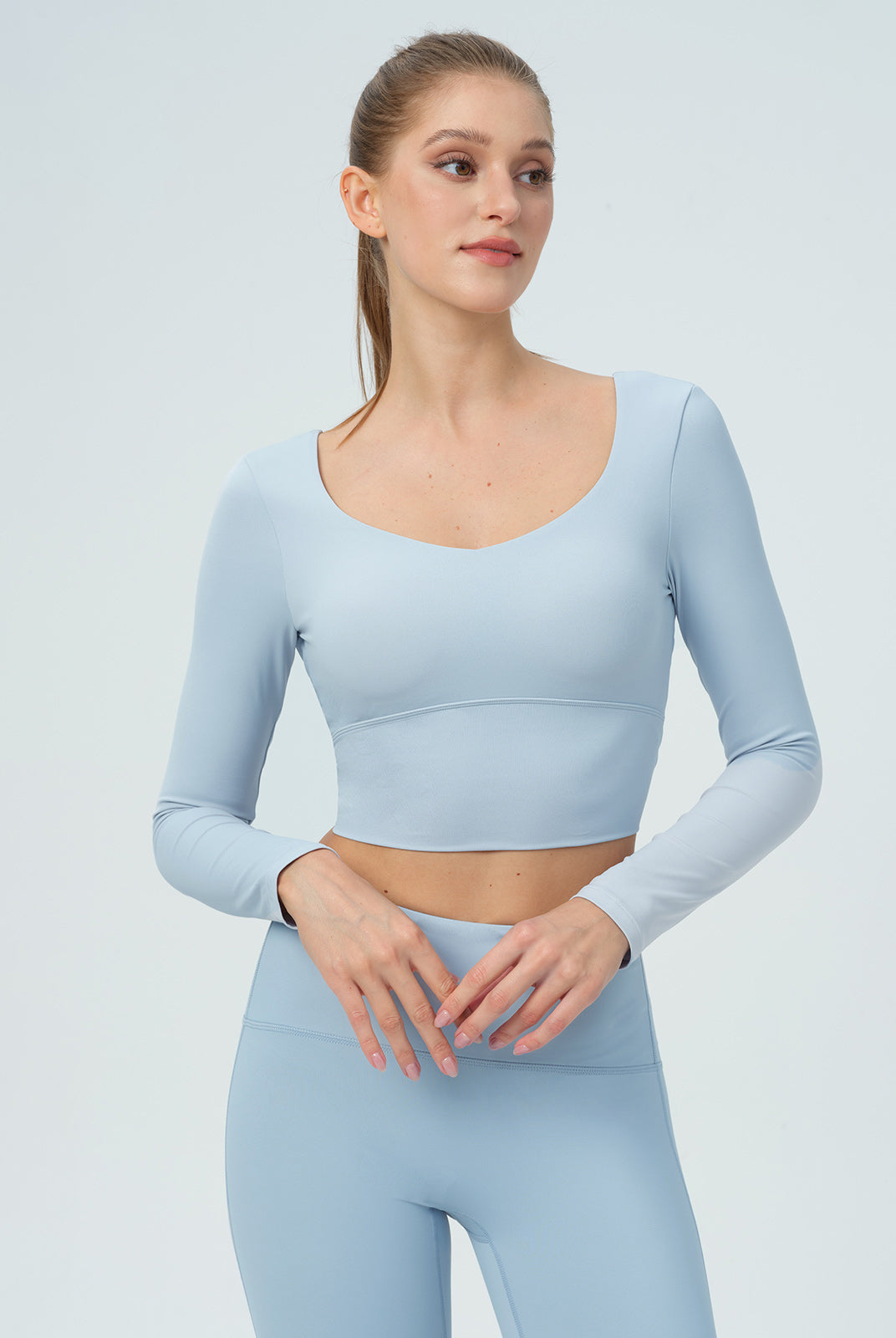 Women's Knitted Nylon Long-Sleeved Top Sustainable Yoga Tops - BERLOOK