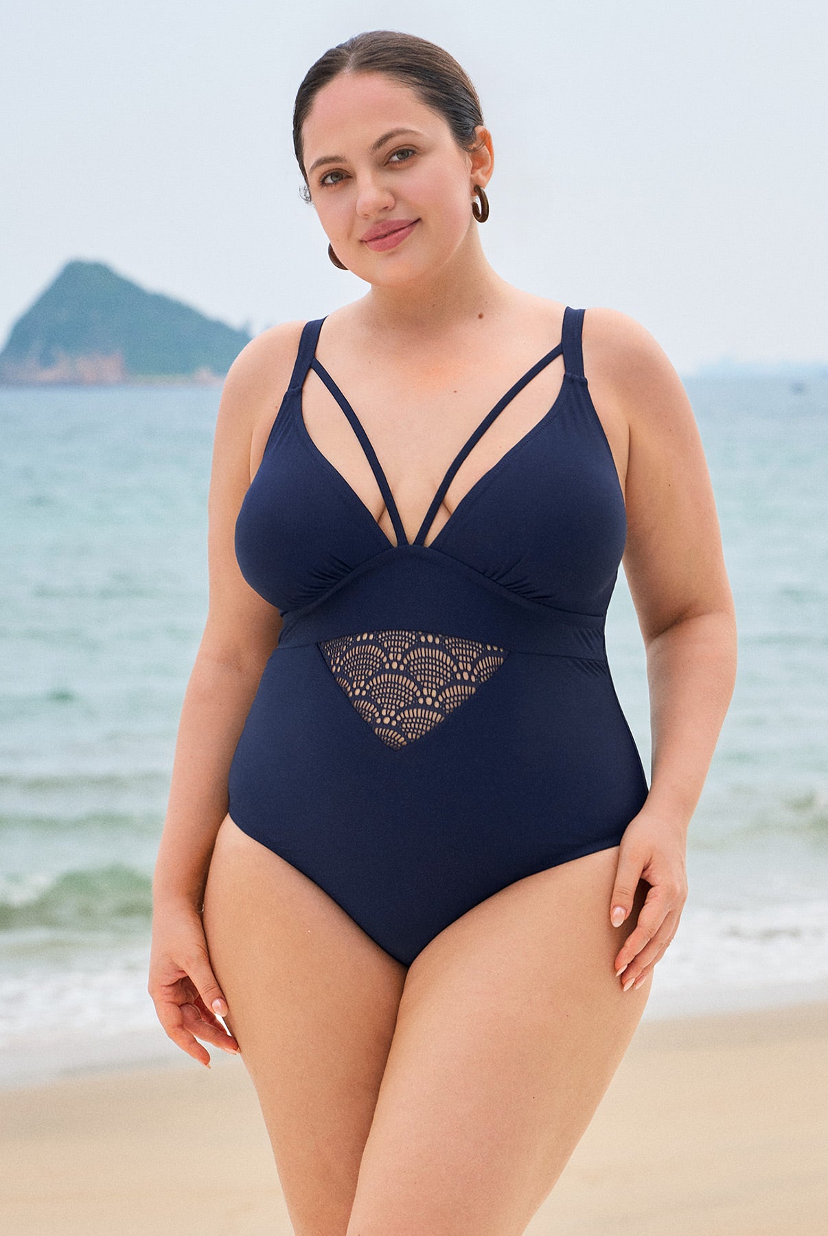 Women's Knitted Nylon One-Piece Swimsuit Sustainable Plus Size One-Pieces - BERLOOK