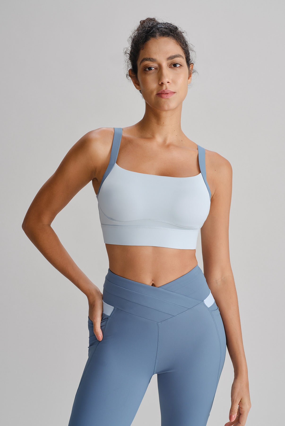 Women's Knitted Nylon Sports Bra Sustainable Yoga Tops - BERLOOK