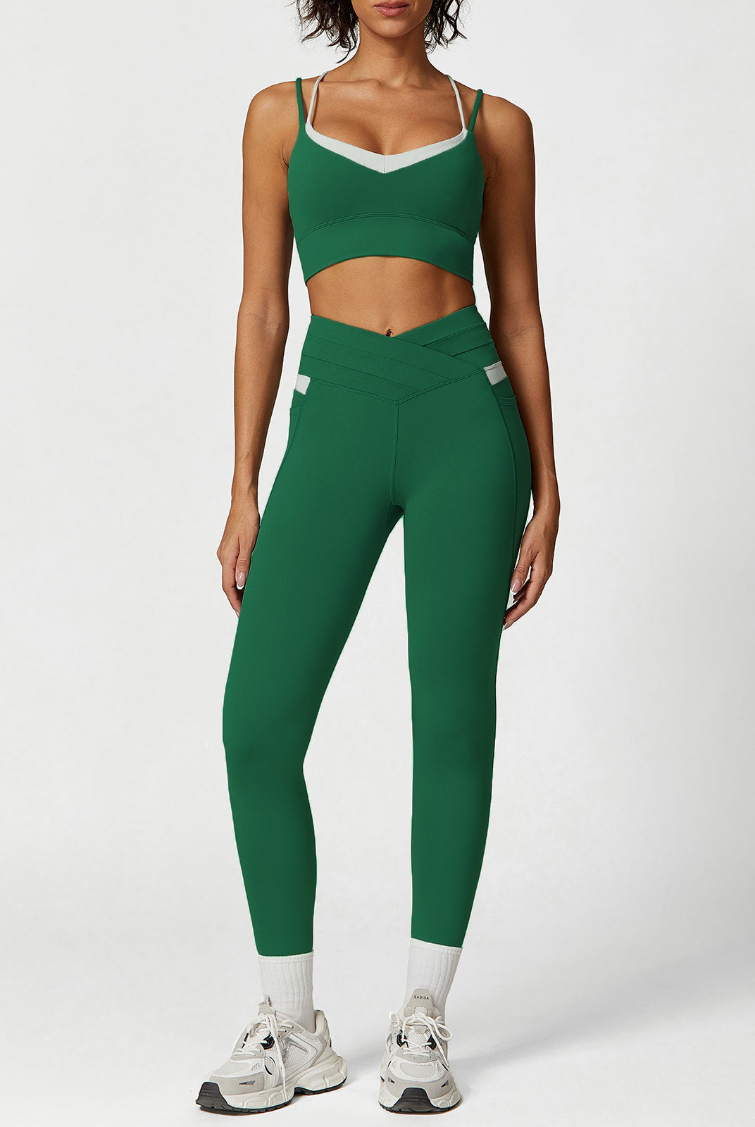 Women's Knitted Nylon Sports Bra Sustainable Yoga Tops - BERLOOK