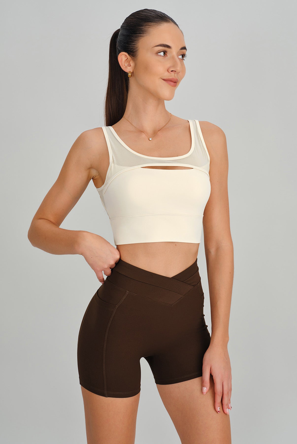 Women's Knitted Nylon Sports Bra Sustainable Yoga Tops - BERLOOK