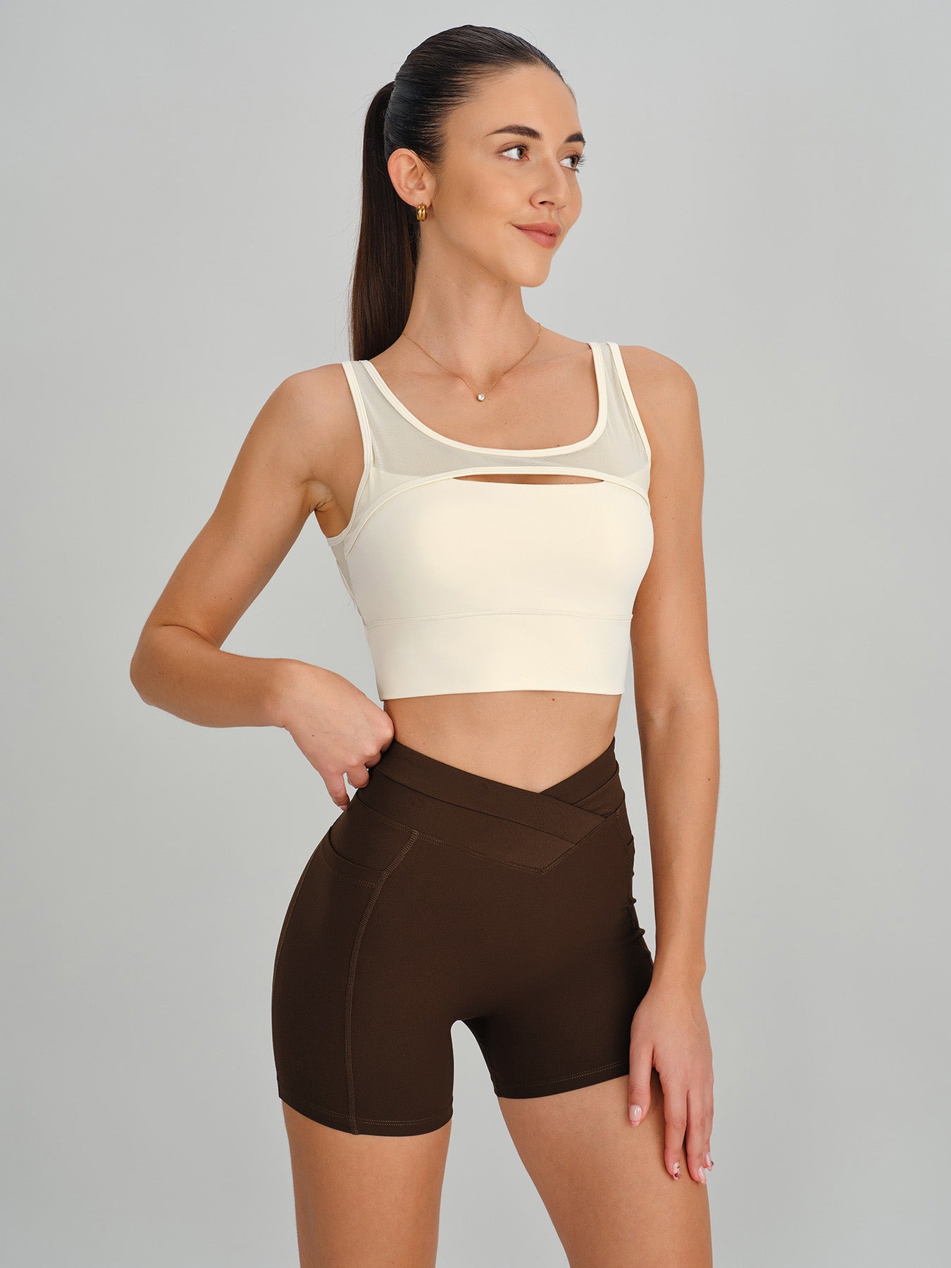 Women's Knitted Nylon Sports Bra Sustainable Yoga Tops - BERLOOK
