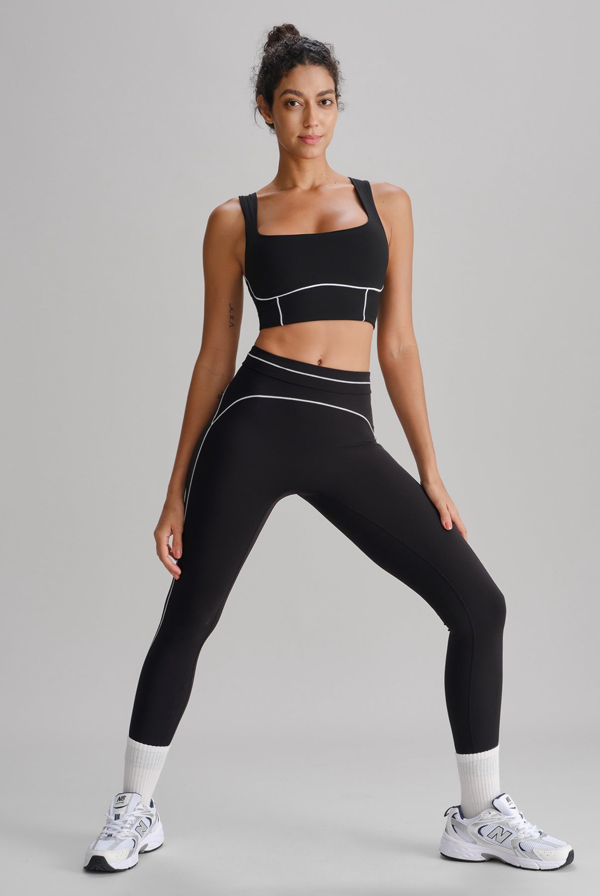 Women's Knitted Nylon Sports Bra Sustainable Yoga Tops - BERLOOK