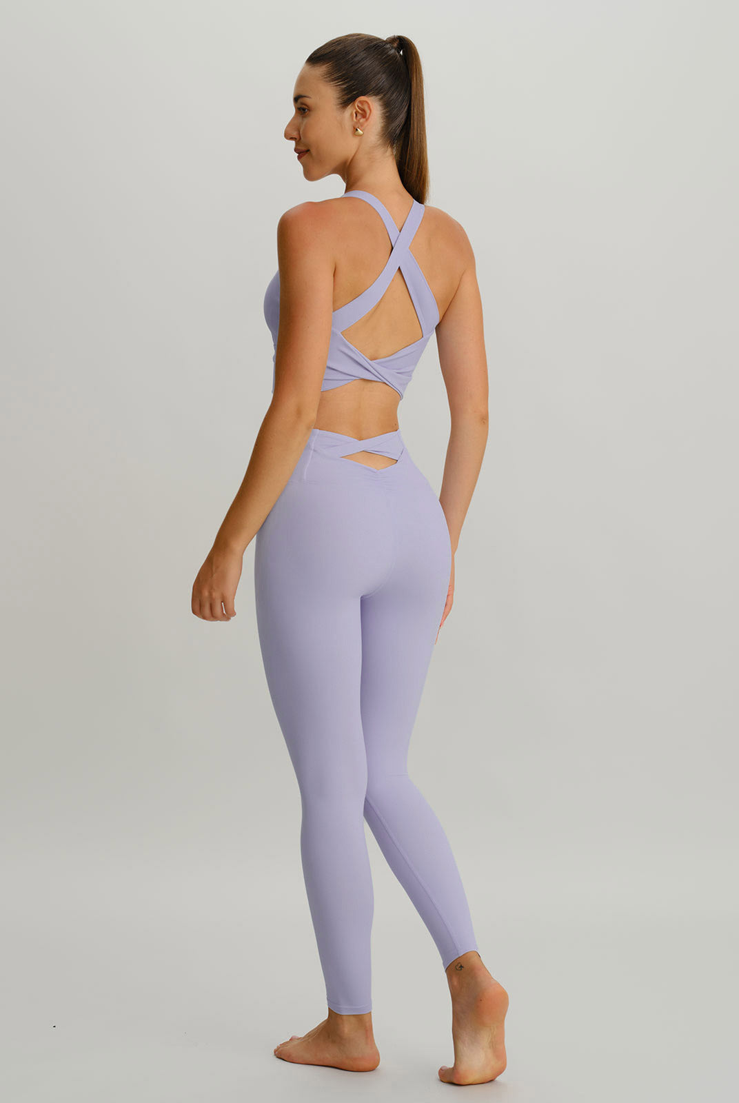 Women's Knitted Nylon Sports Bra Sustainable Yoga Tops - BERLOOK