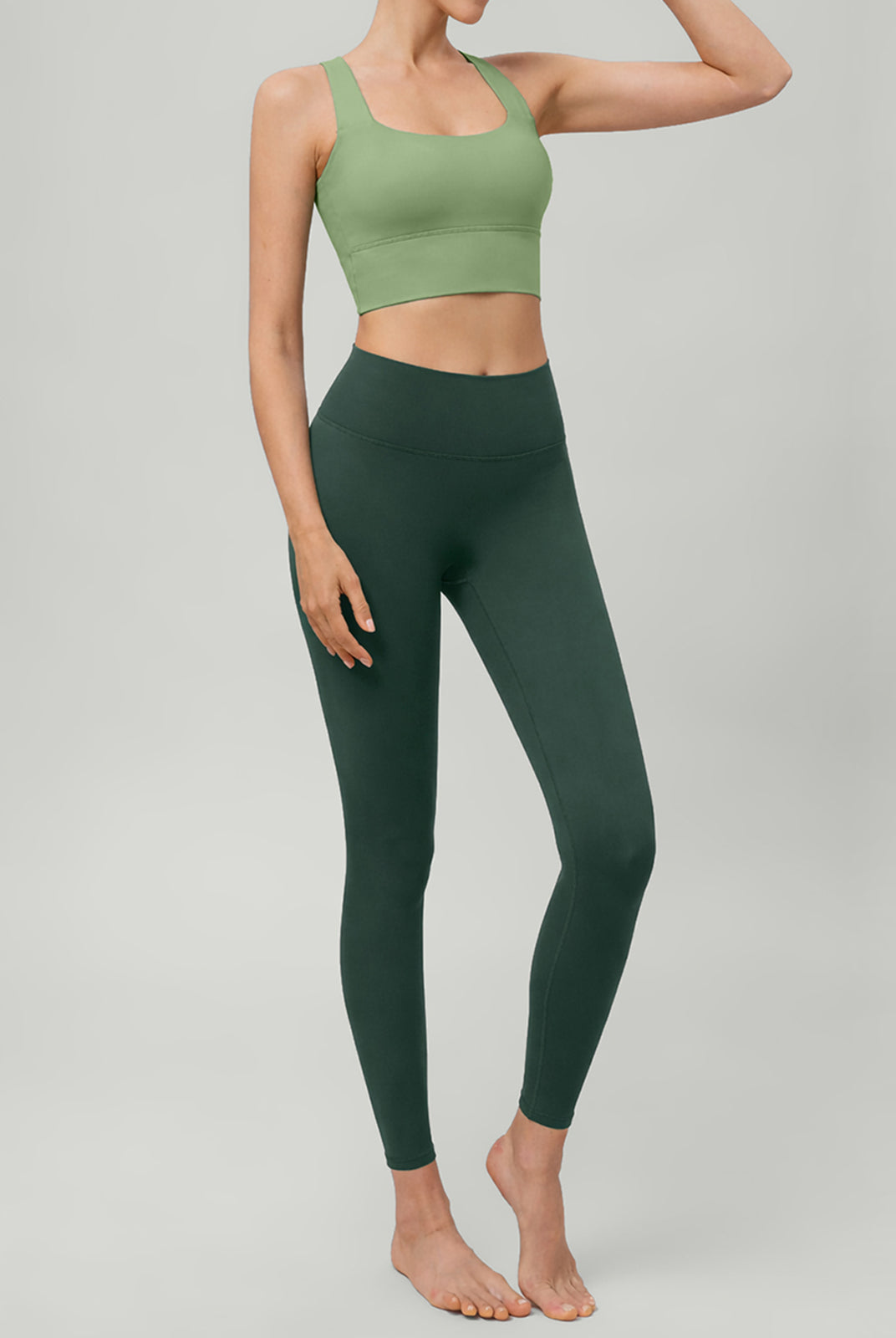 Women's Knitted Nylon Sports Bra Sustainable Yoga Tops - BERLOOK