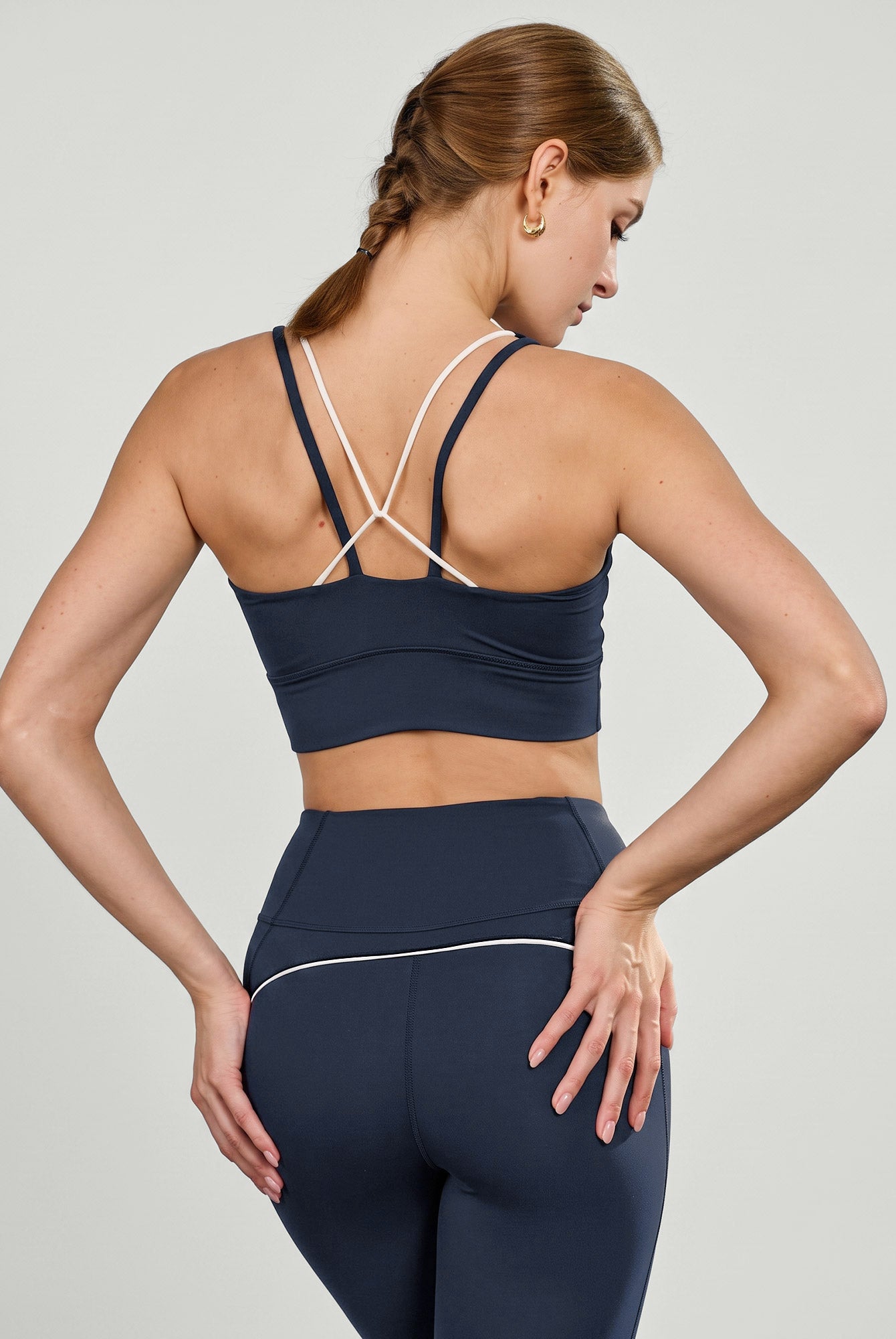 Women's Knitted Nylon Sports Bra Sustainable Yoga Tops - BERLOOK