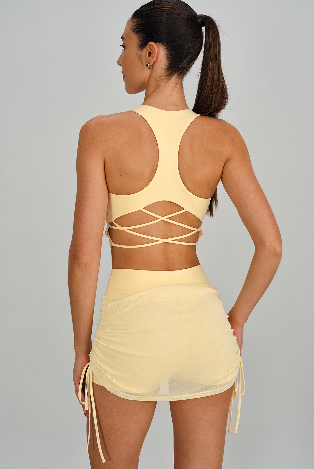 Women's Knitted Nylon Sports Bra Sustainable Yoga Tops - BERLOOK