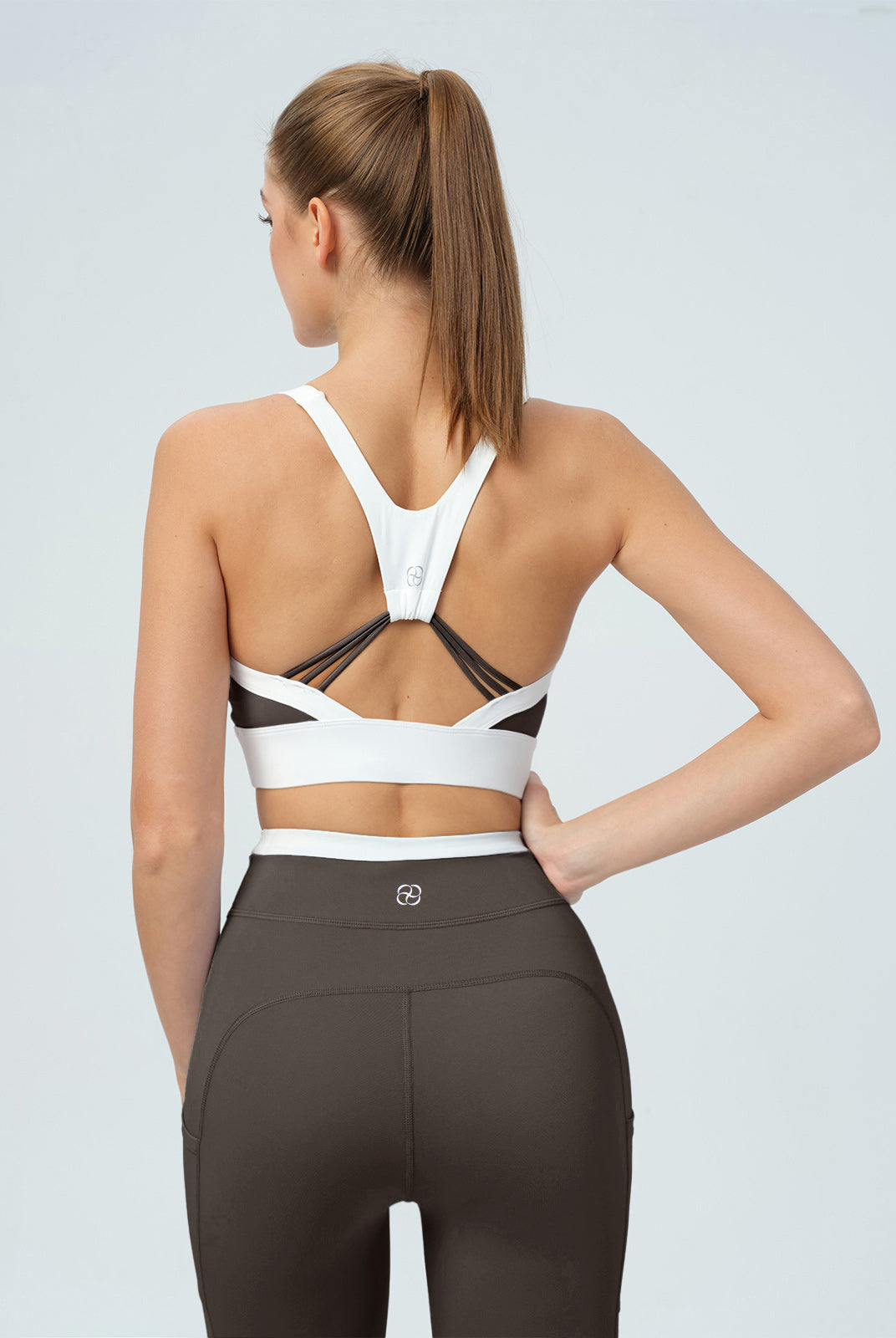 Women's Knitted Nylon Sports Bra Sustainable Yoga Tops - BERLOOK