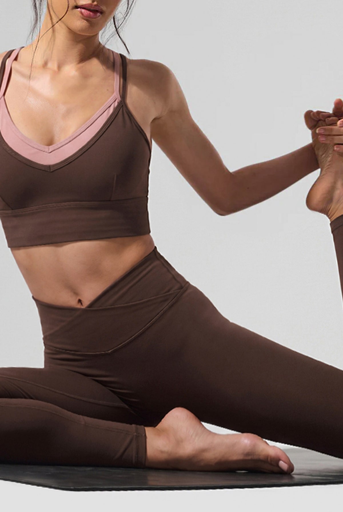 Women's Knitted Nylon Sports Bra Sustainable - BERLOOK