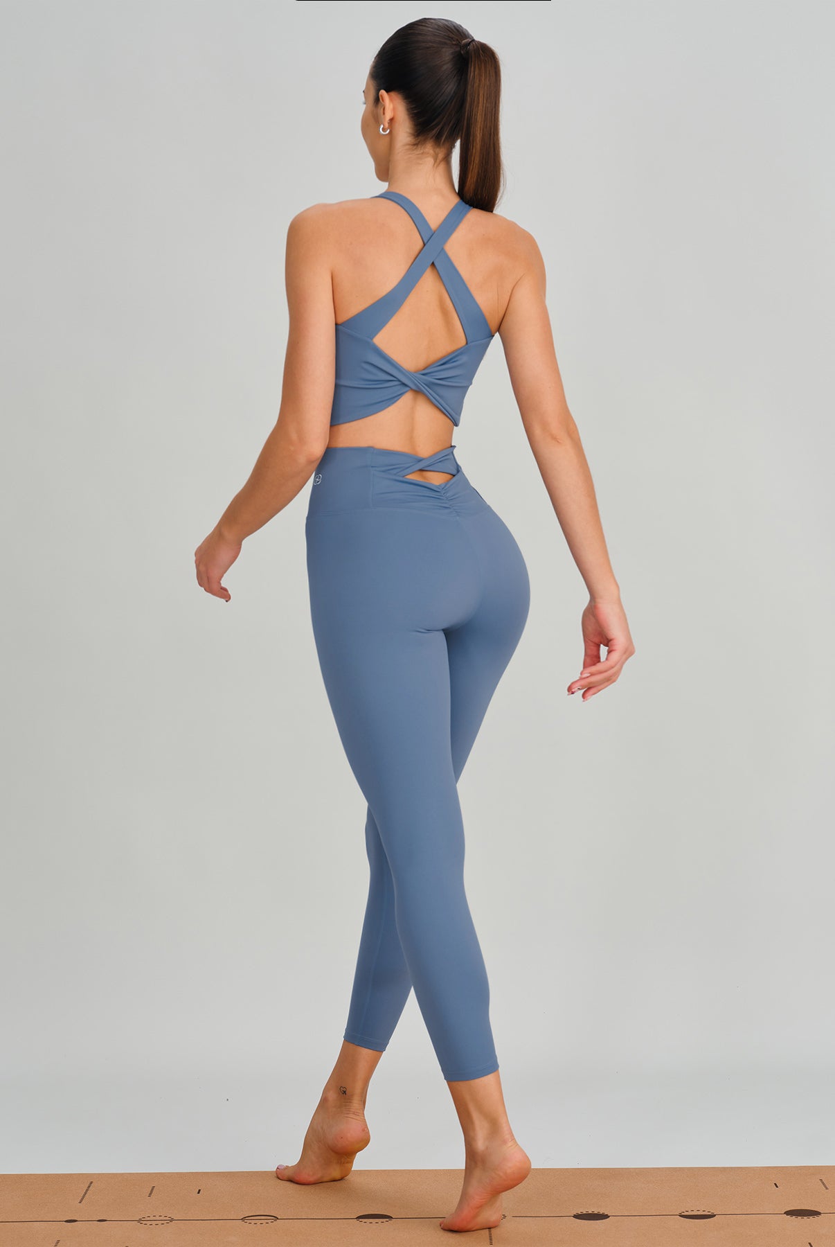 Women's Knitted Nylon Sports Bra Sustainable Yoga Tops - BERLOOK