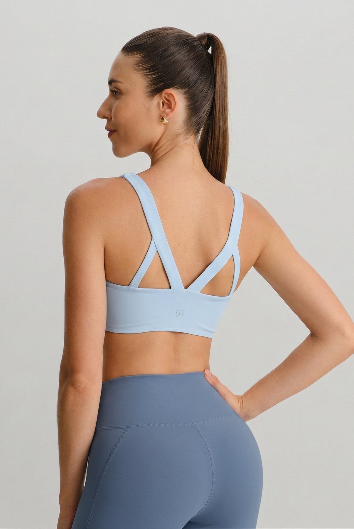 Women's Knitted Nylon Sports Bra Sustainable Yoga Tops - BERLOOK