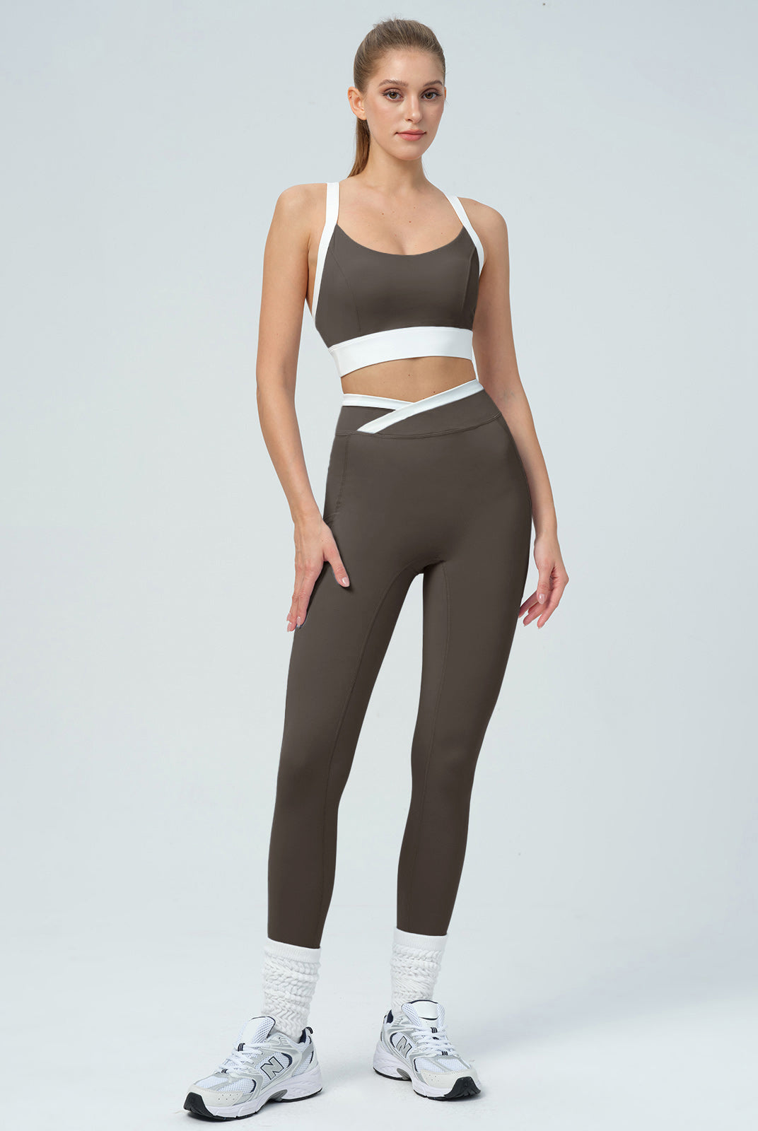 Women's Knitted Nylon Sports Bra Sustainable Yoga Tops - BERLOOK