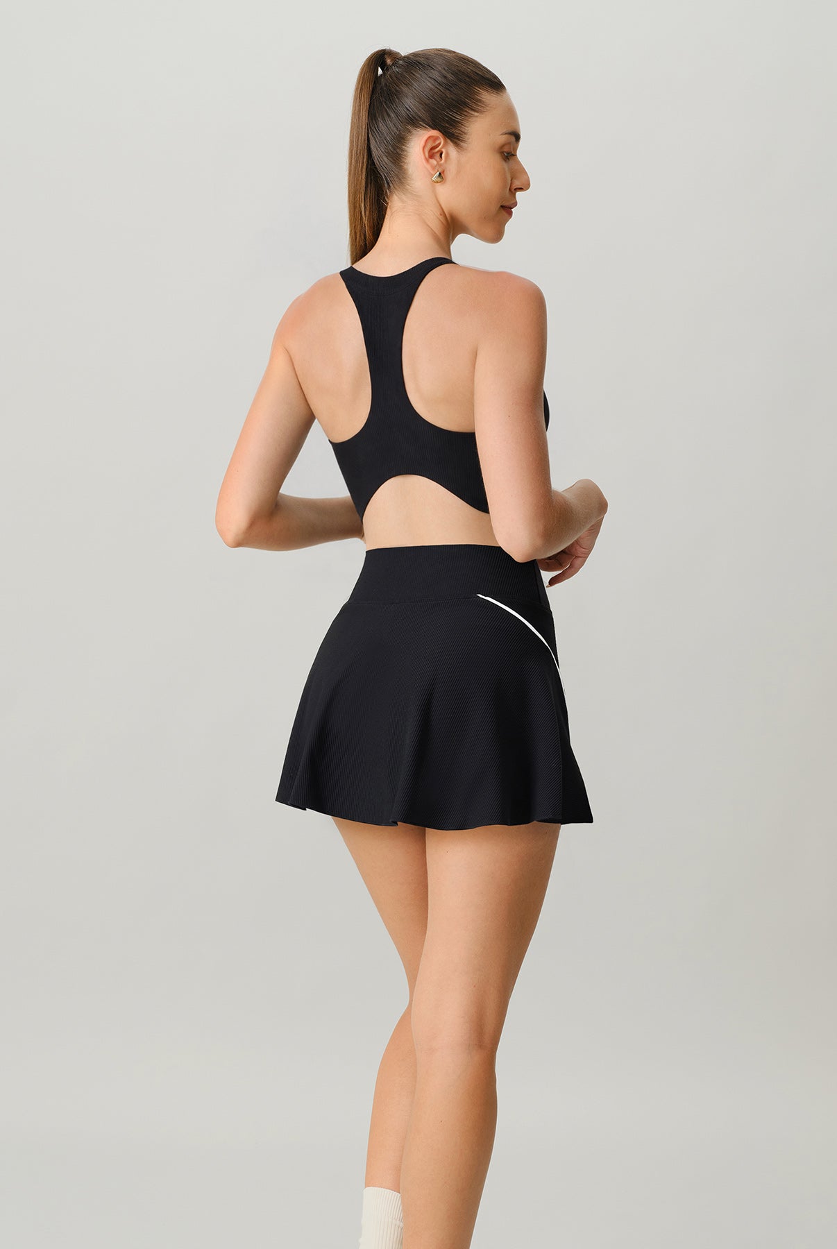 Women's Knitted Nylon Sports Bra Sustainable Yoga Tops - BERLOOK