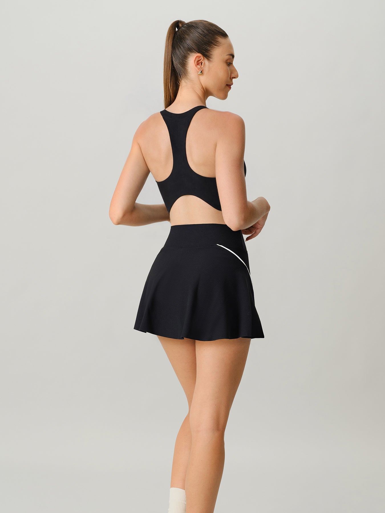 Women's Knitted Nylon Sports Bra Sustainable Yoga Tops - BERLOOK