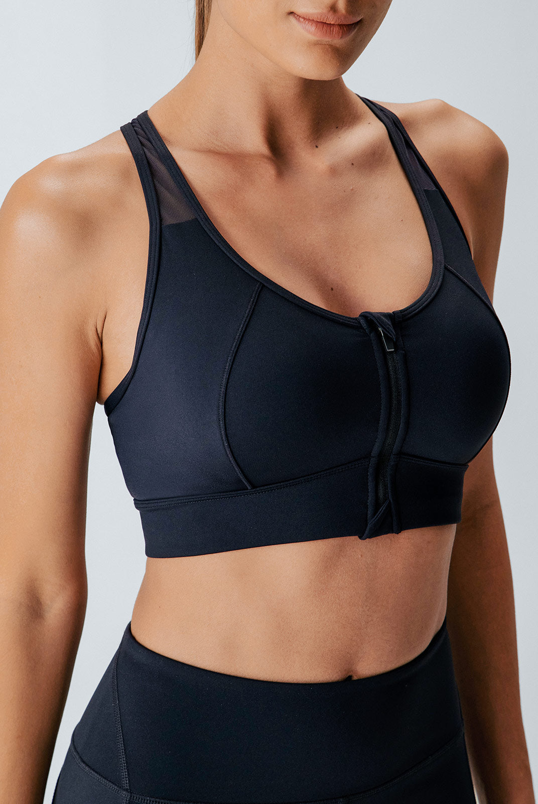 Women's Knitted Nylon Sports Bras Sustainable Yoga Tops - BERLOOK