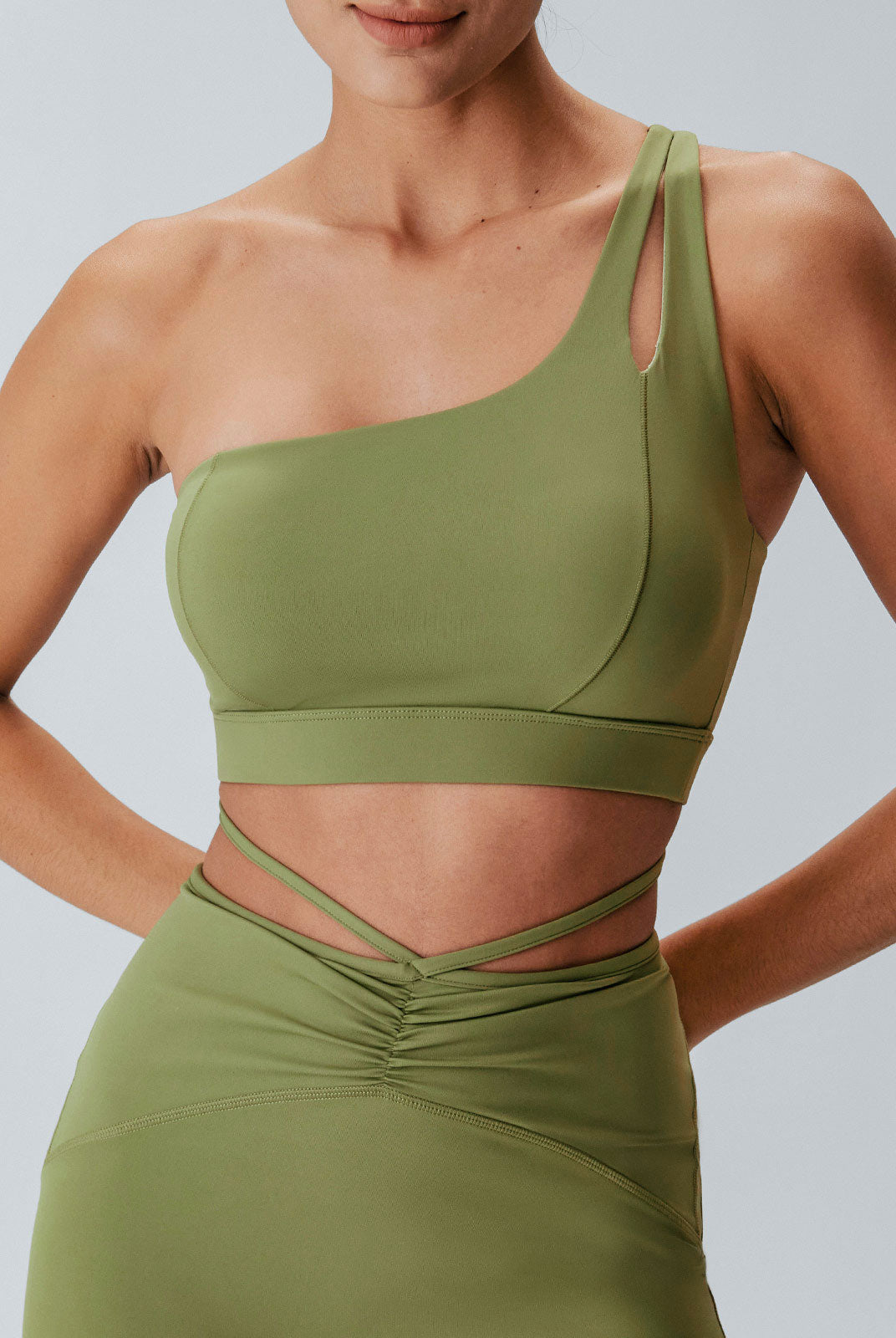 Women's Knitted Nylon Sports Bras Sustainable Yoga Tops - BERLOOK