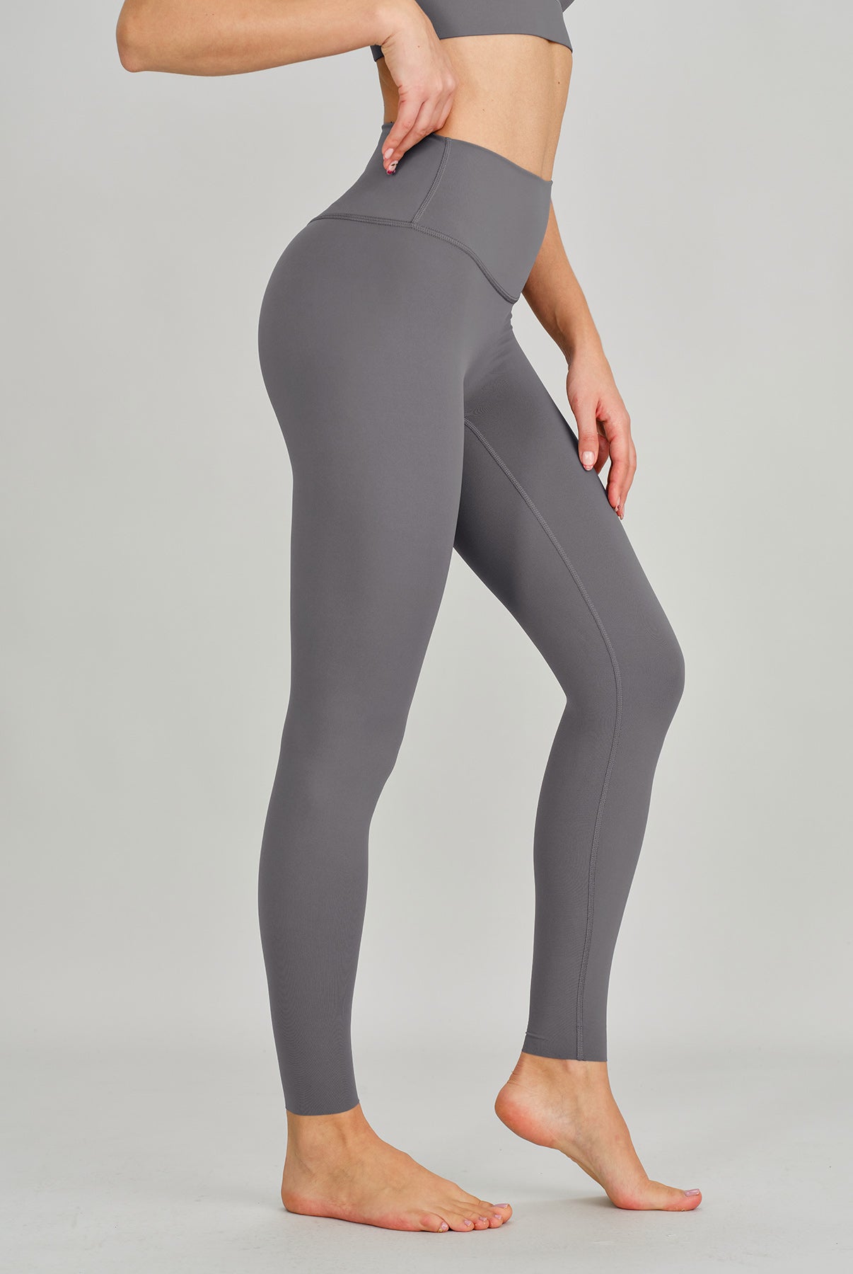 Women's Knitted Nylon Sports Leggings Sustainable Yoga Bottoms - BERLOOK