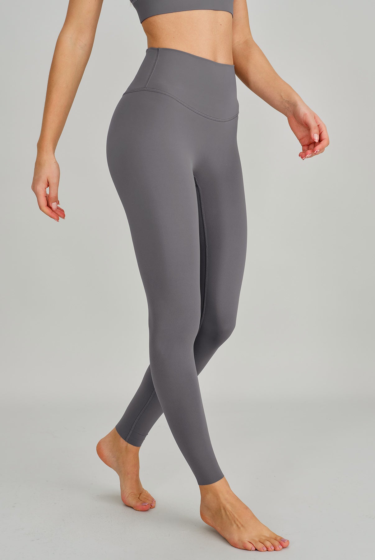 Women's Knitted Nylon Sports Leggings Sustainable Yoga Bottoms - BERLOOK