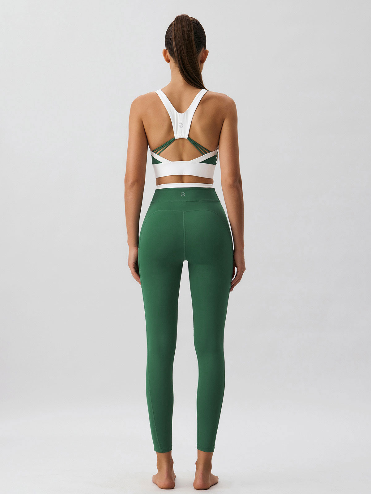 Women's Knitted Nylon Sports Leggings Sustainable Yoga Bottoms - BERLOOK