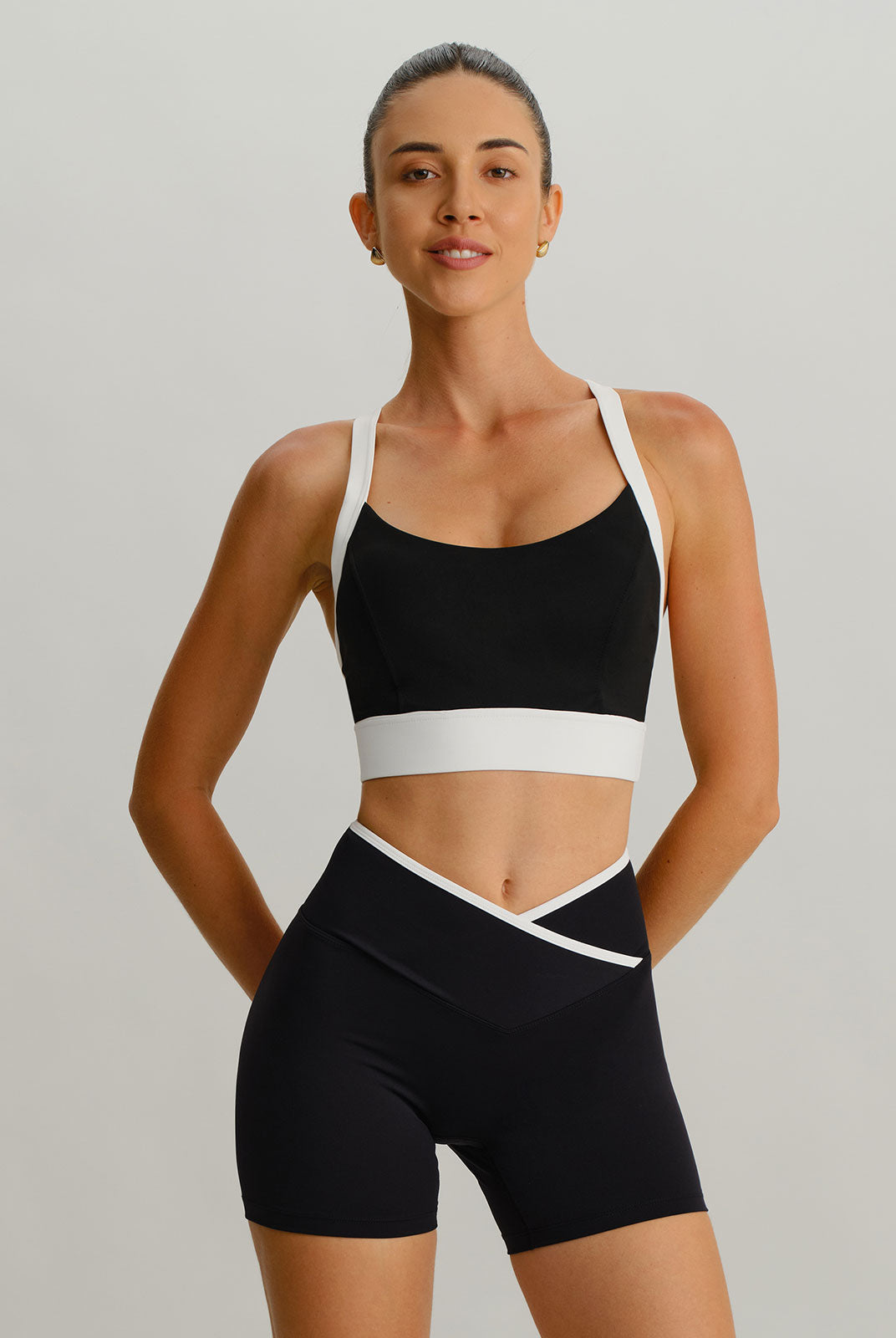 Women's Knitted Nylon Sports Shorts Sustainable Yoga Bottoms - BERLOOK