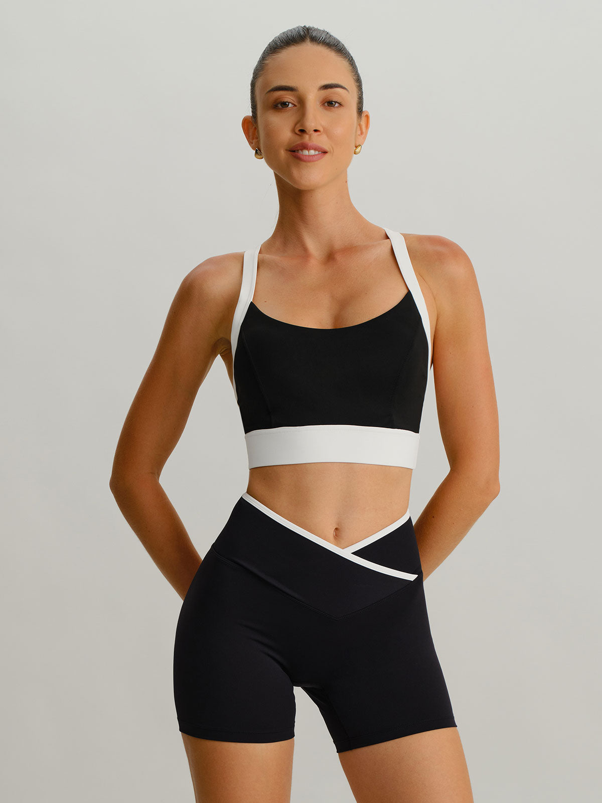 Women's Knitted Nylon Sports Shorts Sustainable Yoga Bottoms - BERLOOK