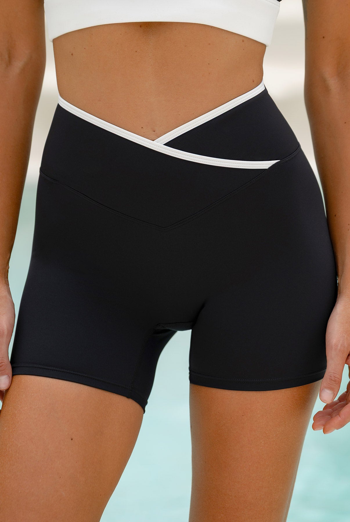 Women's Knitted Nylon Sports Shorts Sustainable Yoga Bottoms - BERLOOK