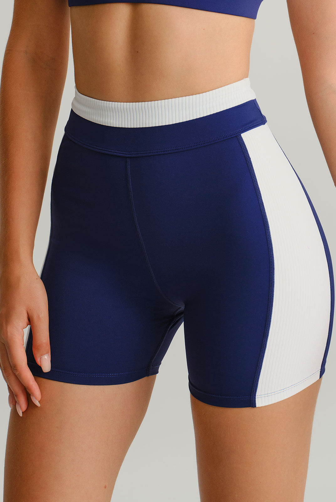 Women's Knitted Nylon Sports Shorts Sustainable Yoga Bottoms - BERLOOK