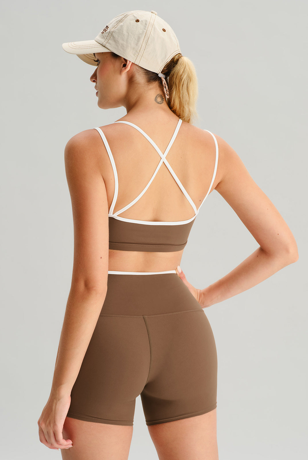 Women's Knitted Nylon Sports Shorts Sustainable Yoga Bottoms - BERLOOK