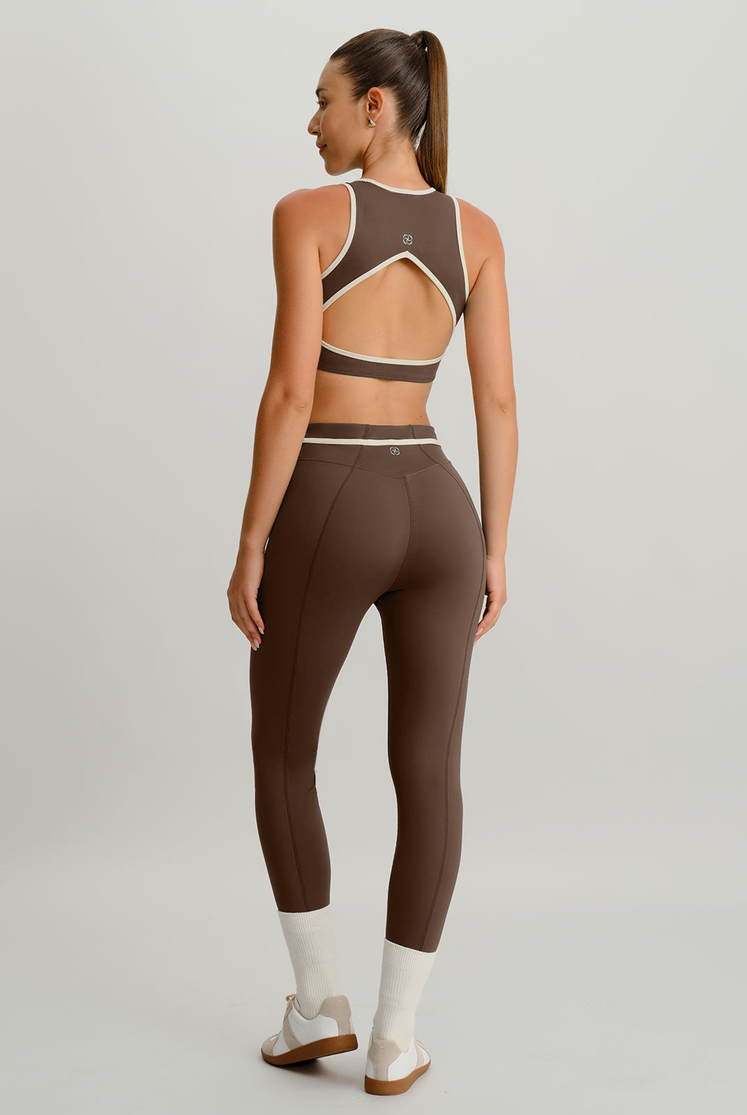 Women's Knitted Nylon Sports Tank Tops Sustainable Yoga Tops - BERLOOK