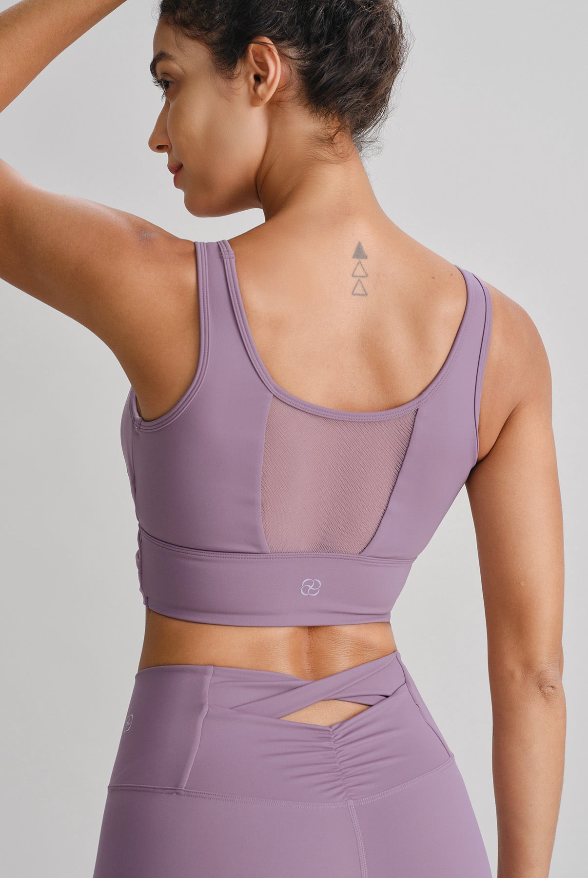 Women's Knitted Nylon Yoga Camis Sustainable Yoga Tops - BERLOOK