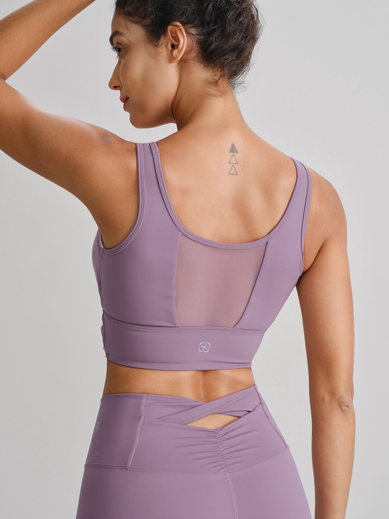 Women's Knitted Nylon Yoga Camis Sustainable Yoga Tops - BERLOOK