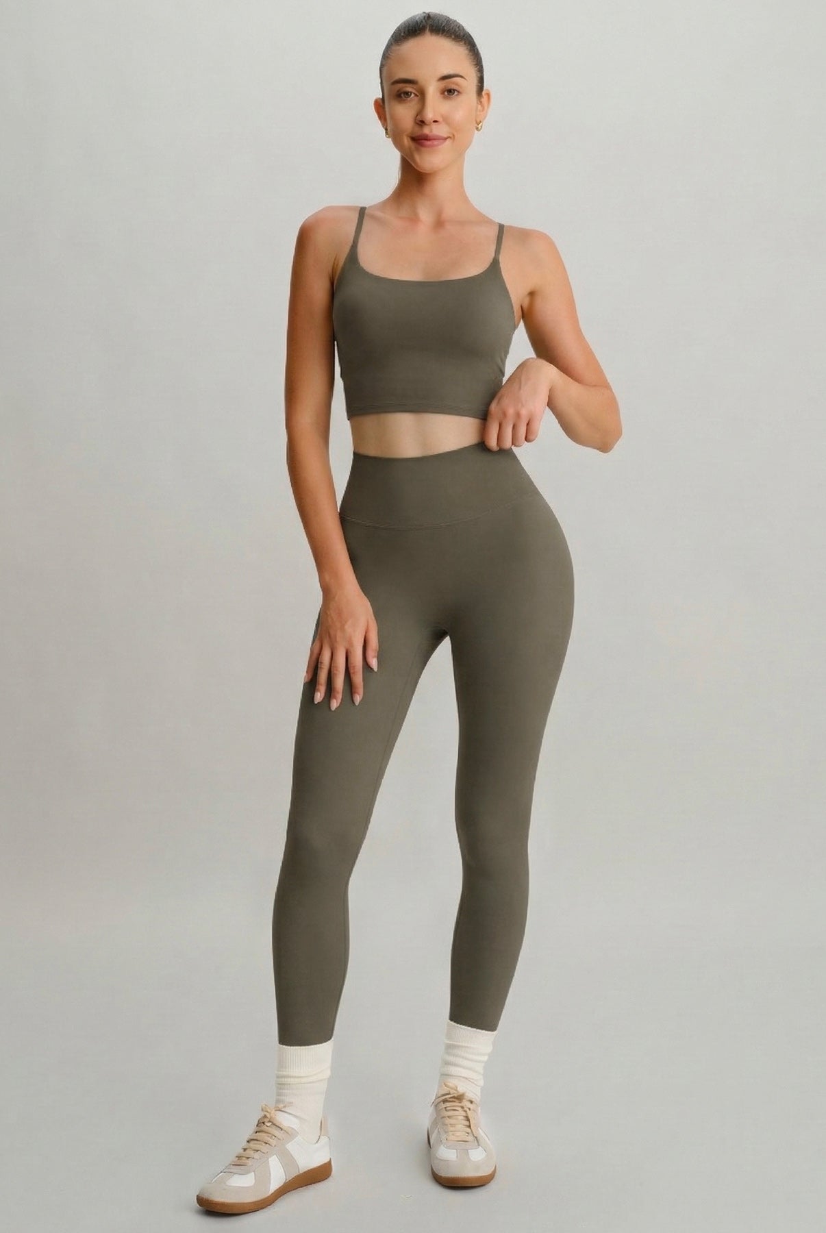 Women's Knitted Nylon Yoga Camis Sustainable Yoga Tops - BERLOOK
