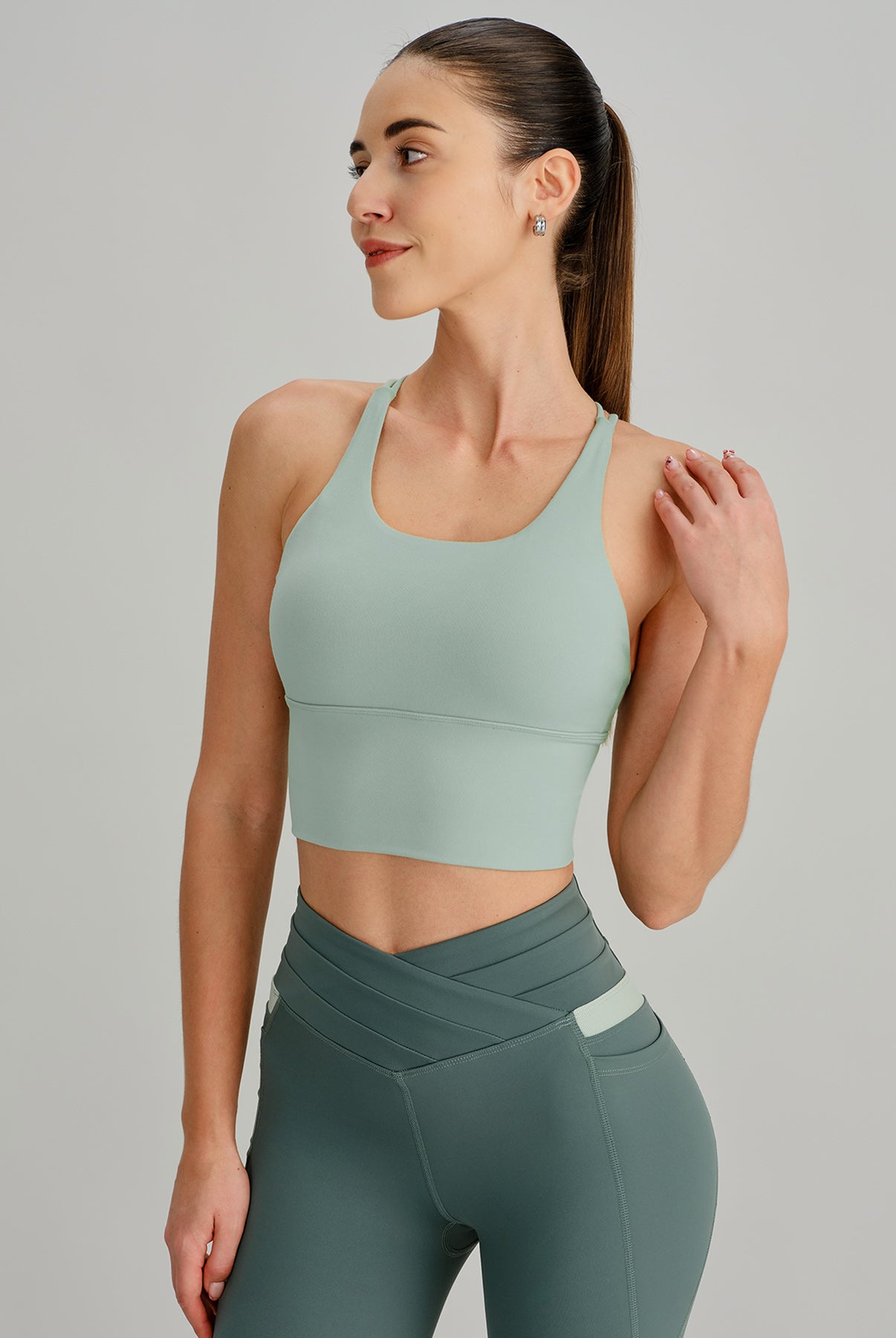 Women's Knitted Nylon Yoga Camis Sustainable Yoga Tops - BERLOOK