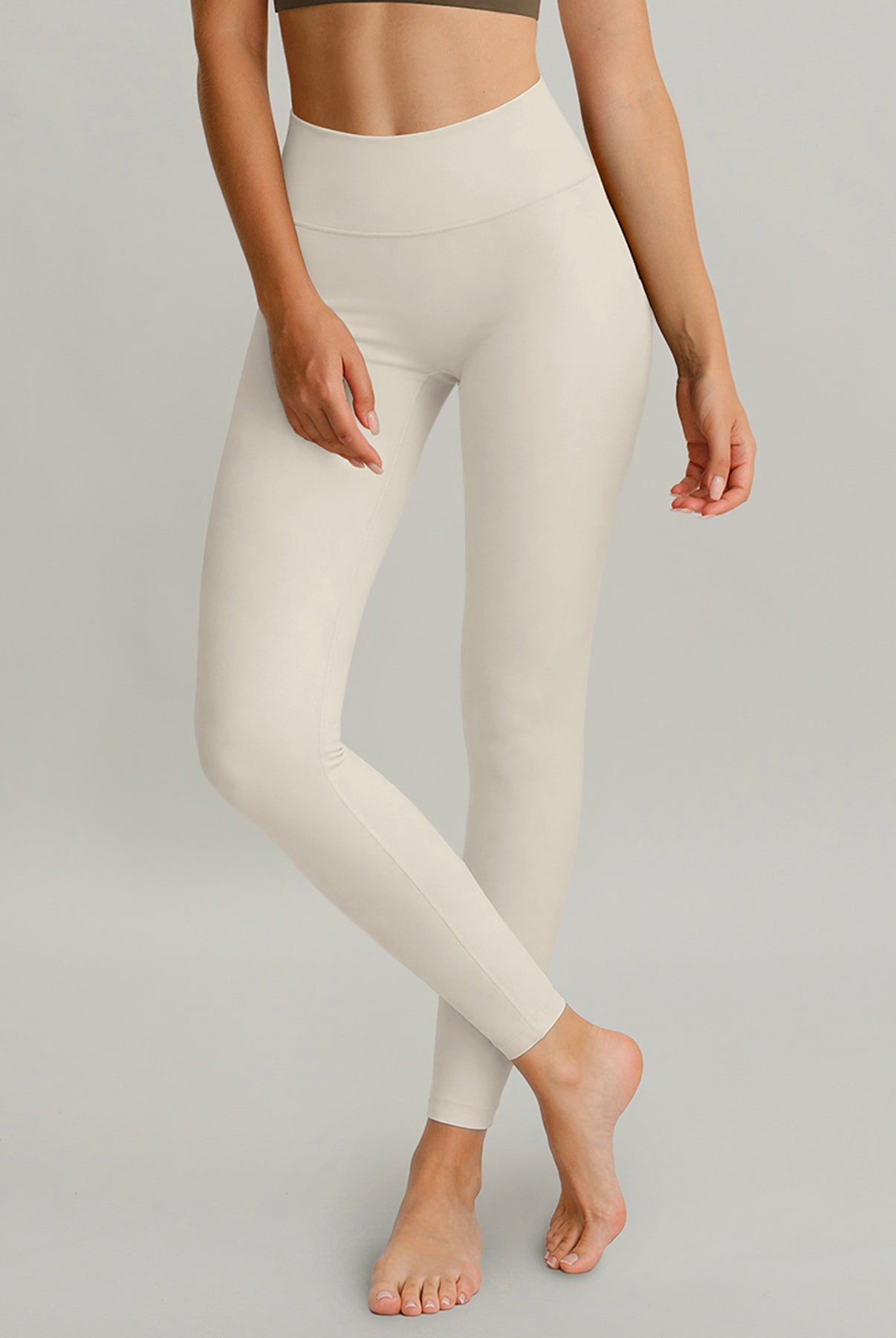 Women's Knitted Nylon Yoga Leggings Sustainable Yoga Bottoms - BERLOOK