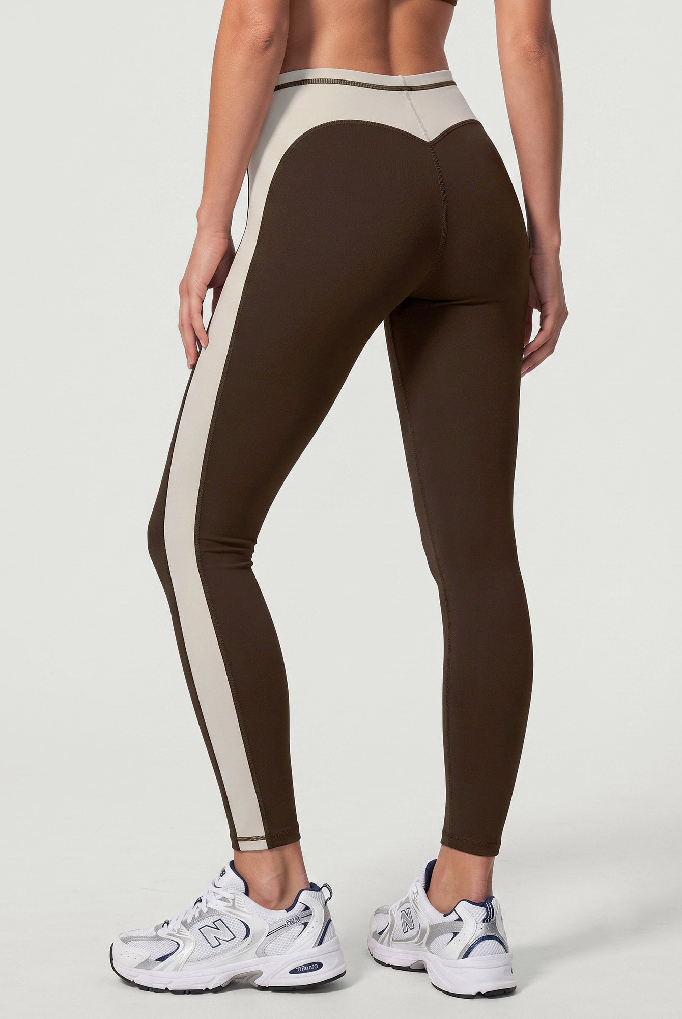 Women's Knitted Nylon Yoga Leggings Sustainable Yoga Bottoms - BERLOOK