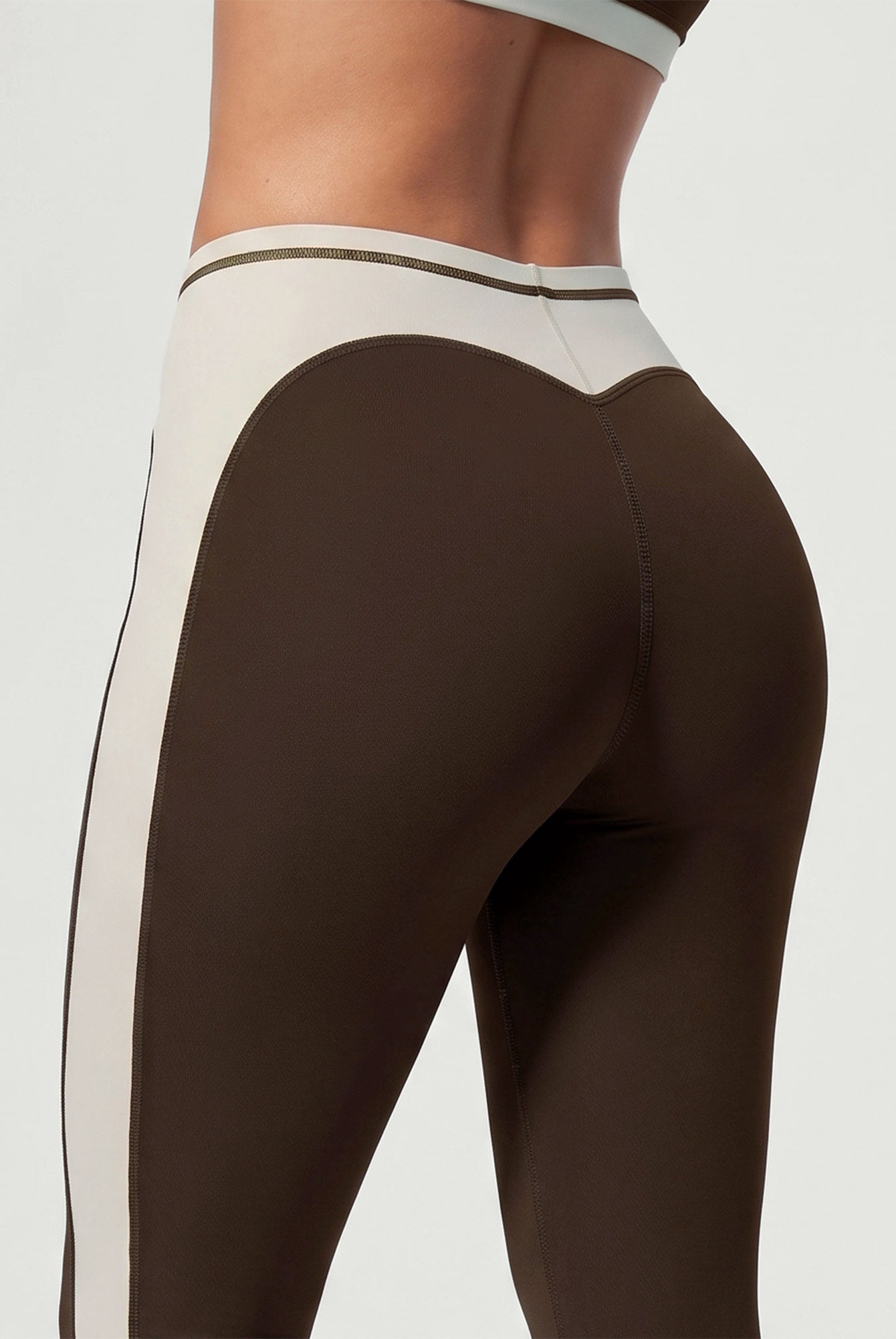 Women's Knitted Nylon Yoga Leggings Sustainable Yoga Bottoms - BERLOOK