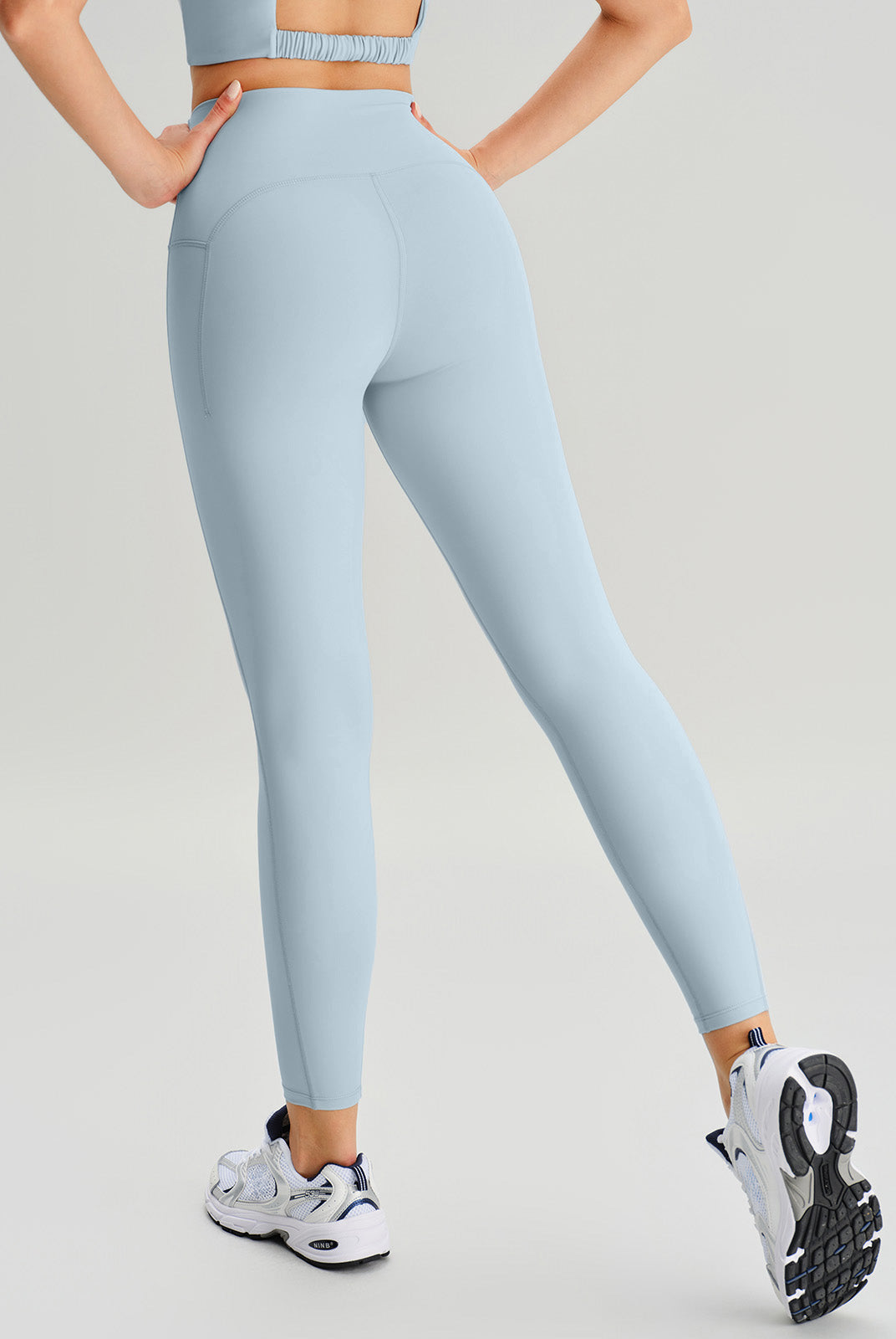 Women's Knitted Nylon Yoga Leggings Sustainable Yoga Bottoms - BERLOOK
