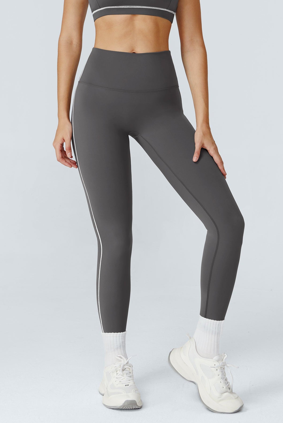 Women's Knitted Nylon Yoga Leggings Sustainable Yoga Bottoms - BERLOOK
