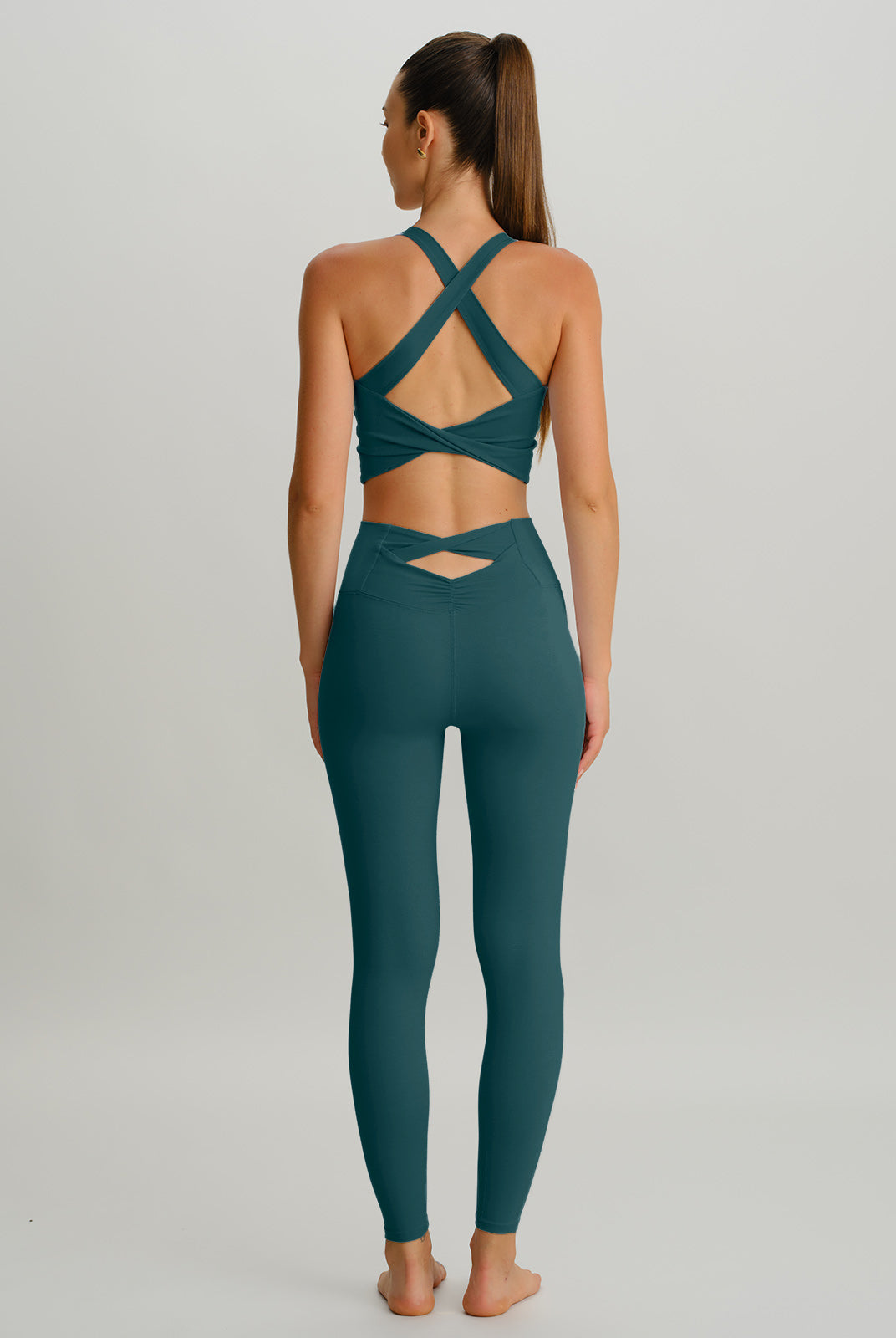 Women's Knitted Nylon Yoga Leggings Sustainable Yoga Bottoms - BERLOOK