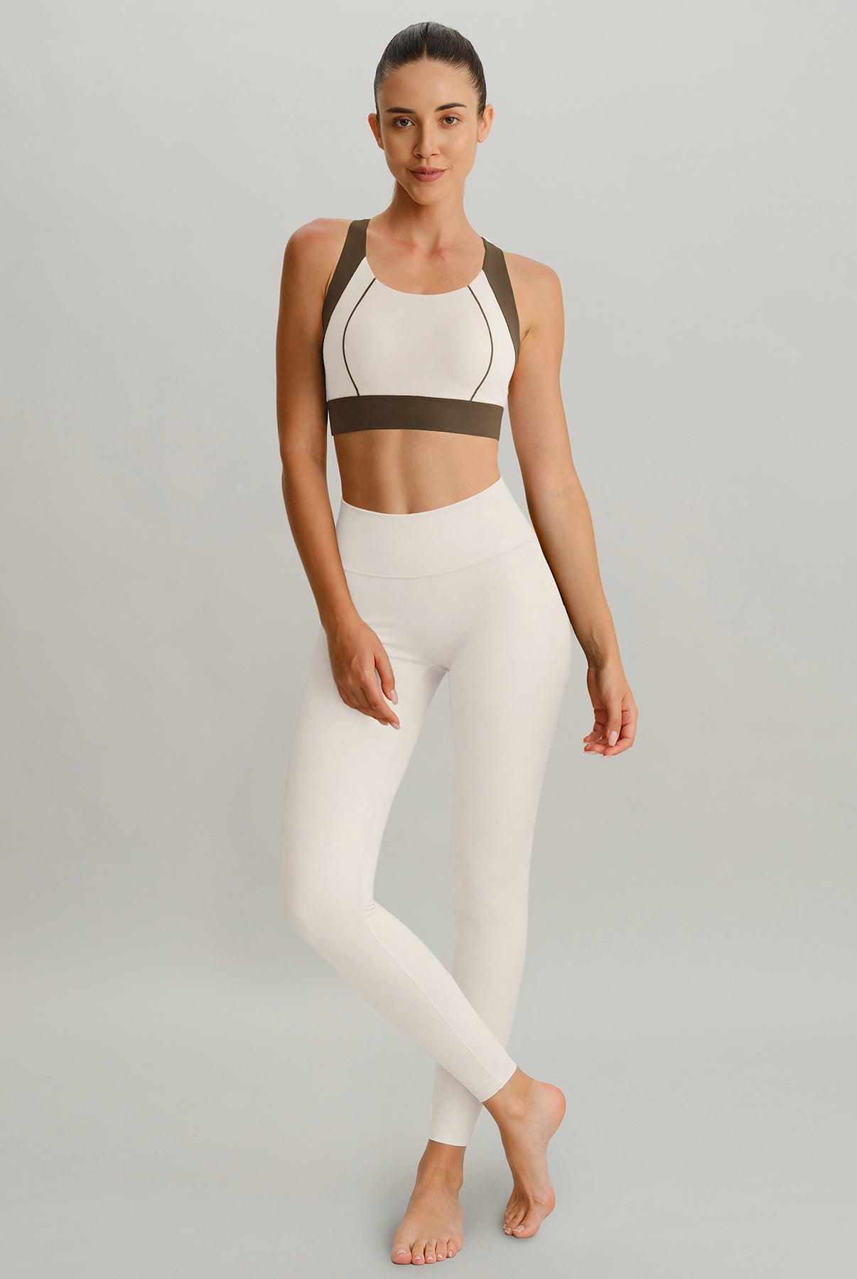Women's Knitted Nylon Yoga Leggings Sustainable Yoga Bottoms - BERLOOK