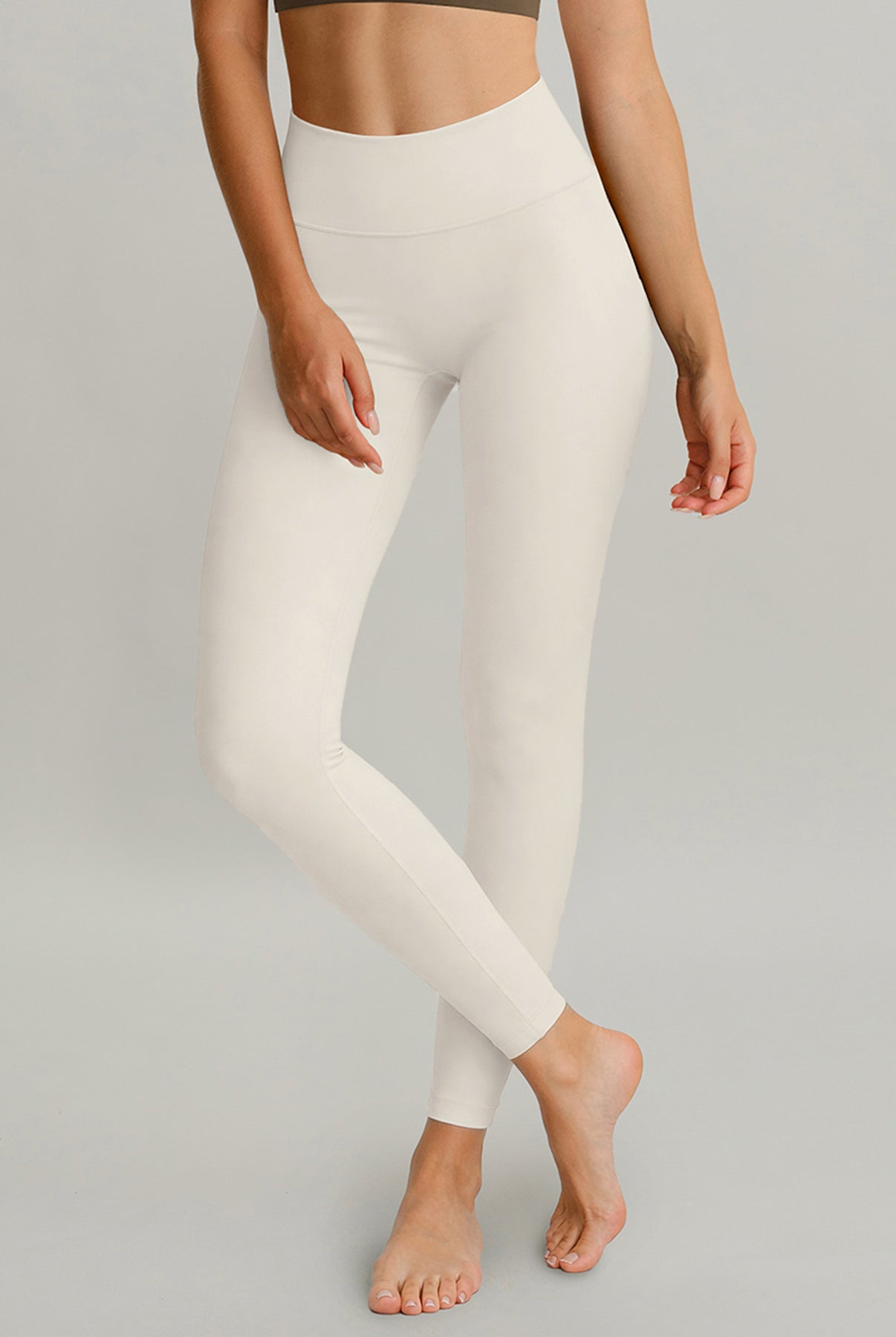 Women's Knitted Nylon Yoga Leggings Sustainable Yoga Bottoms - BERLOOK
