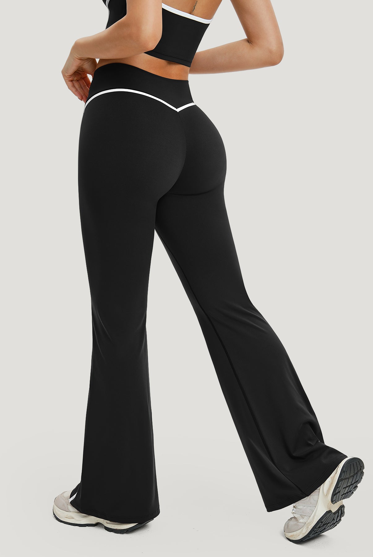 Women's Knitted Nylon Yoga Leggings Sustainable Yoga Bottoms - BERLOOK