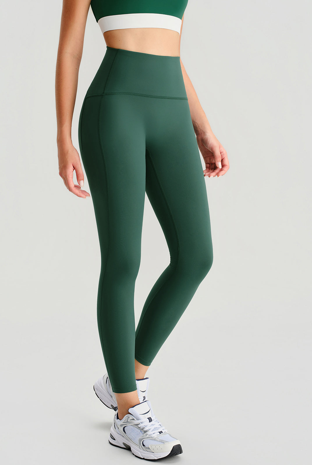 Women's Knitted Nylon Yoga Leggings Sustainable Yoga Bottoms - BERLOOK