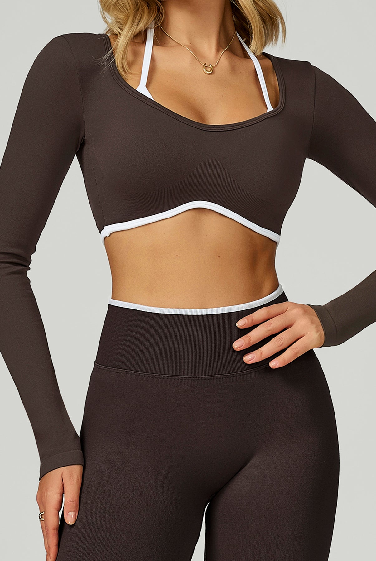 Women's Knitted Nylon Yoga Long Sleeve Top Sustainable Yoga Tops - BERLOOK