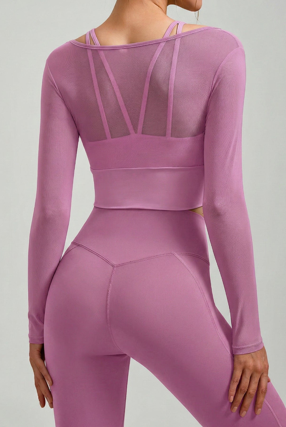 Women's Knitted Nylon Yoga Long Sleeve Top Sustainable Yoga Tops - BERLOOK