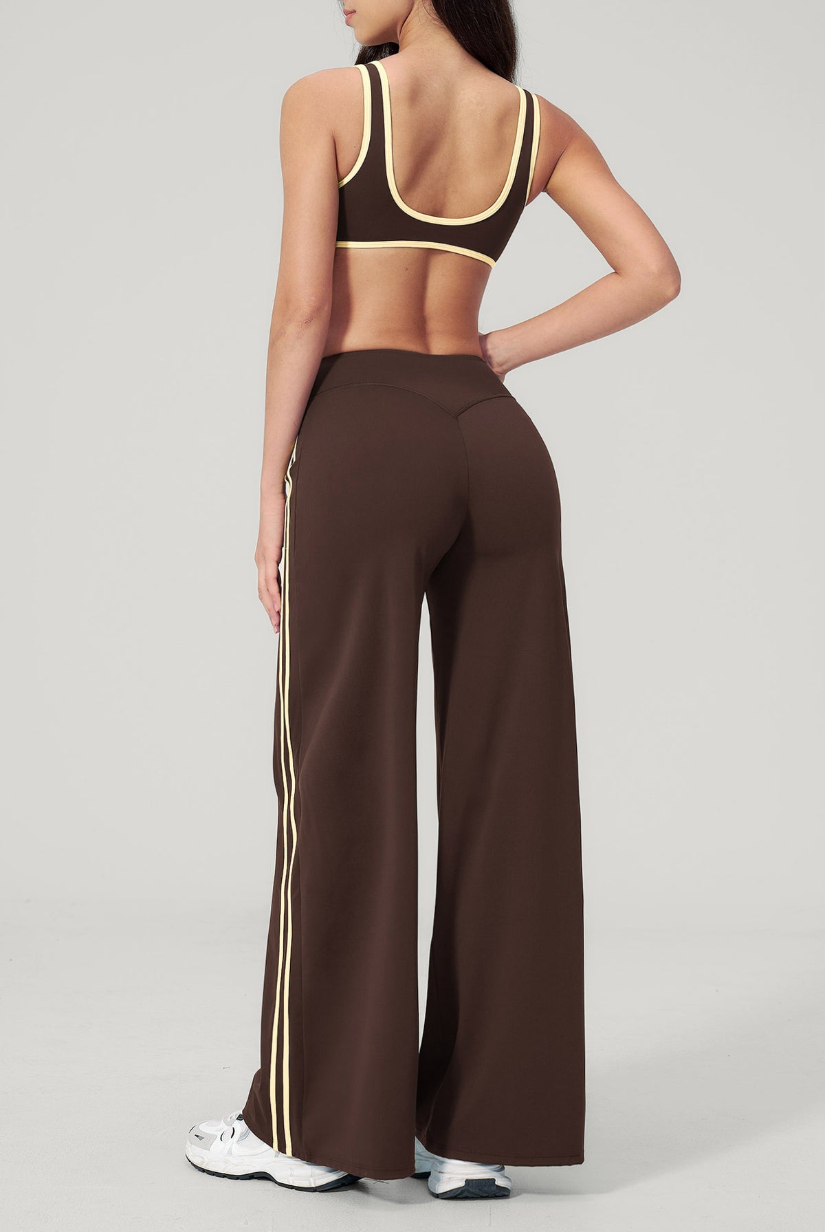 Women's Knitted Nylon Yoga Pants Sustainable - BERLOOK - 04