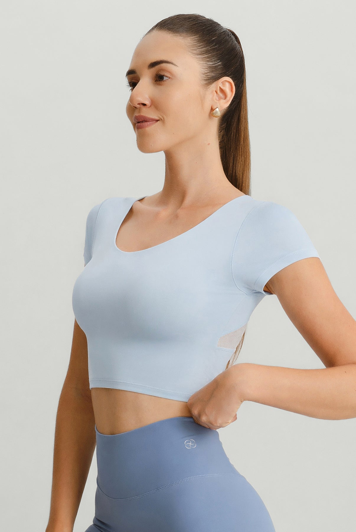 Women's Knitted Nylon Yoga Short Sleeve Tops Sustainable Yoga Tops - BERLOOK