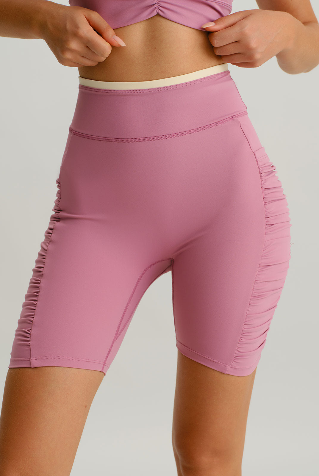 Women's Knitted Nylon Yoga Shorts Sustainable Yoga Bottoms - BERLOOK